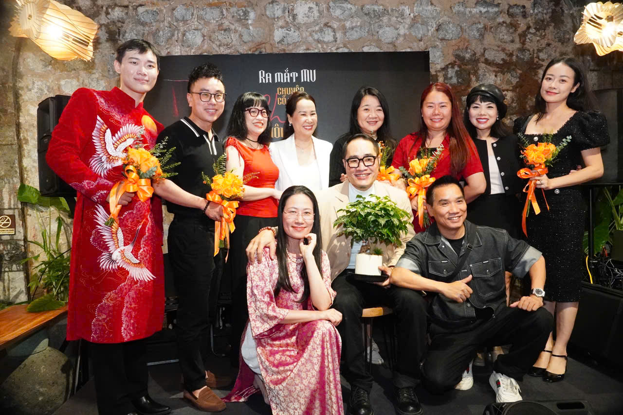 Ca sĩ – nhà báo Khôi Minh xúc động kể “Chuyện cổ tích về cha”