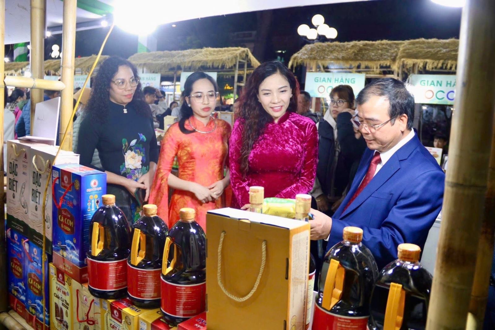 Khai mạc triển lãm “Di sản Văn hóa, Danh thắng Việt Nam và Sản phẩm thủ công truyền thống 2025” tại Hải Phòng