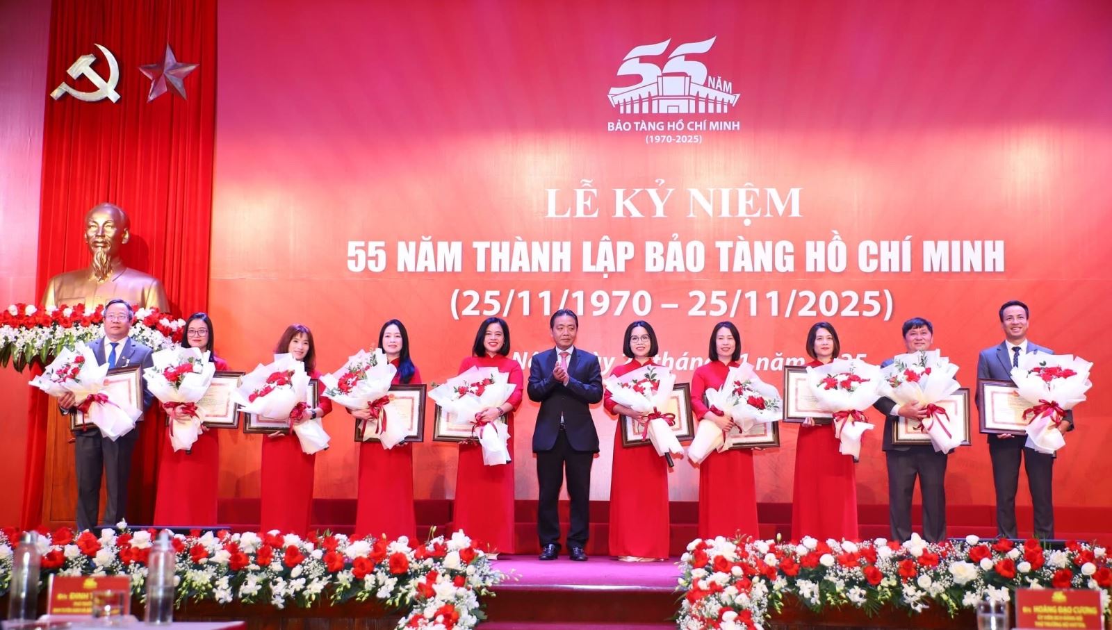 Sáng ngày 25-11, tại trụ sở Bảo tàng Hồ Chí Minh (số 19 Ngọc Hà, Ba Đình, Hà Nội), diễn ra Lễ kỷ niệm trọng thể 55 năm Ngày thành lập (25/11/1970 – 25/11/2025). Sự kiện có sự tham dự của Thứ trưởng Bộ VHTTDL Hoàng Đạo Cương, cùng nhiều lãnh đạo, cán bộ bảo tàng, các nhà nghiên cứu và công chúng. 