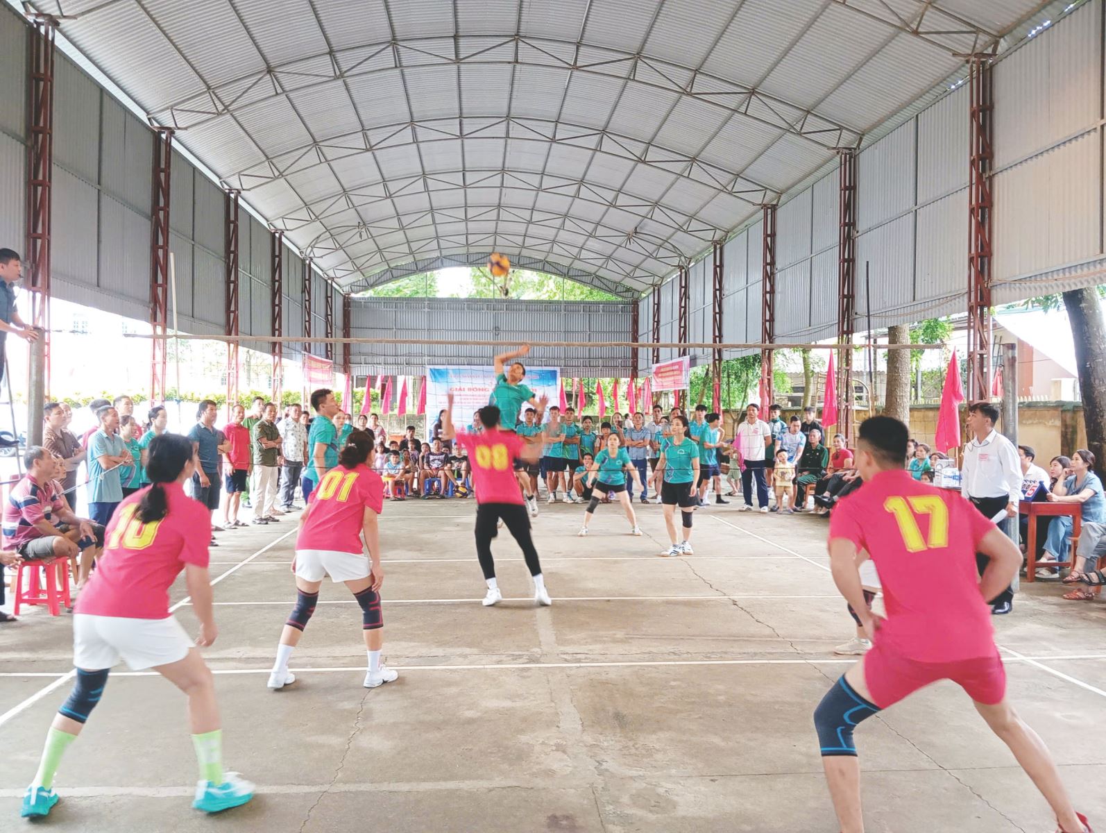 Xã hội hóa nguồn lực phát triển thiết chế văn hóa ở cơ sở ở Phú Khê