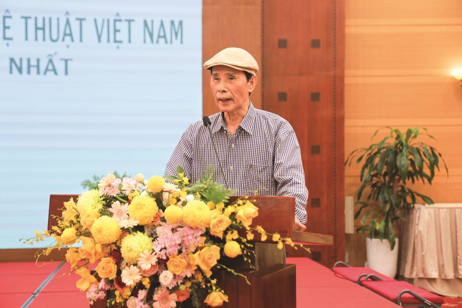 Đóng góp ý kiến vào dự thảo văn kiện Đại hội XIV của Đảng: Suy nghĩ về quan điểm phát triển văn hóa, văn học, nghệ thuật trong Dự thảo văn kiện Đại hội xiv của Đảng