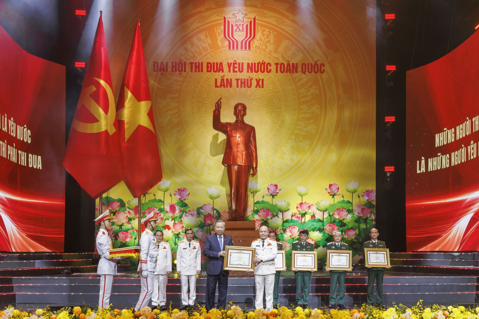 Thi đua đổi mới, sáng tạo, tăng tốc bứt phá đưa đất nước vào kỷ nguyên phát triển hùng cường, văn minh, thịnh vượng